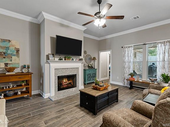 4th image of 343 Coppice Pl