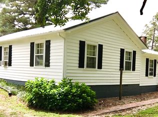 83 Woods Pond Ln, Dunn, NC 28334