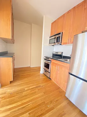 Rented by Bond New York | media 2