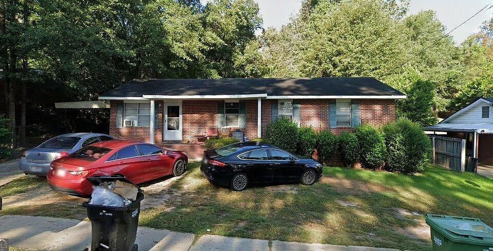 1st image of 1047 Amber Dr
