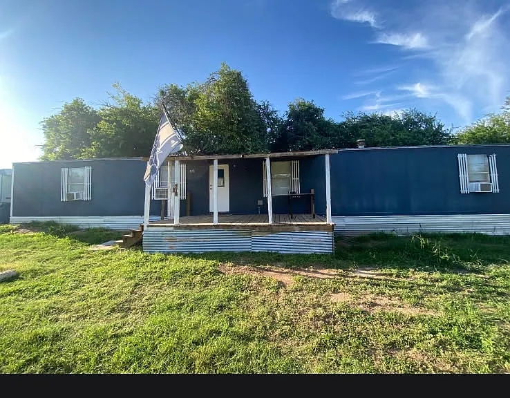 513 Winship Rd — Photo 1