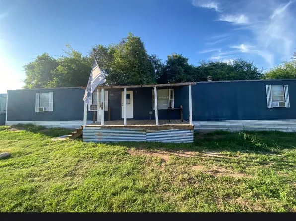 513 Winship Rd, Pleasanton, TX 78064