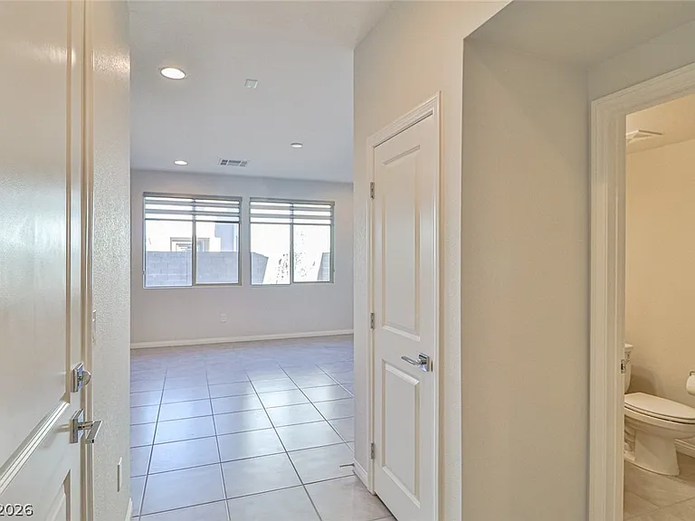 9220 Far Side Ave — Photo 8
