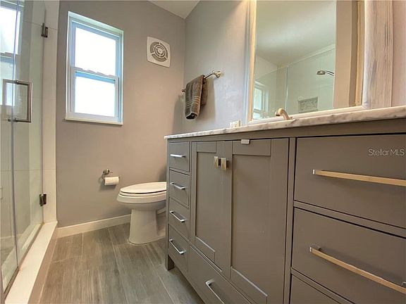 4th image of 2181 Academy Dr