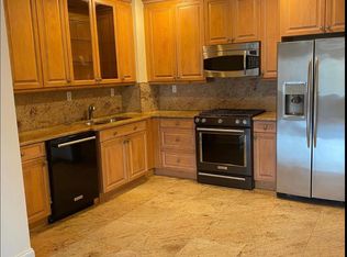 171 Great Neck Rd APT 2N, Great Neck, NY 11021