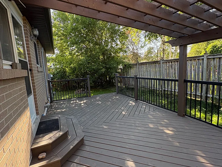 58 Devins Dr #UPPER LEVEL — Photo 14