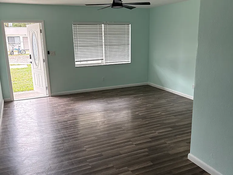 2247 Taylor St — Photo 16