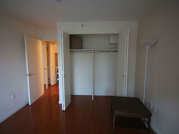 5th image of 455 Main St APT 11A