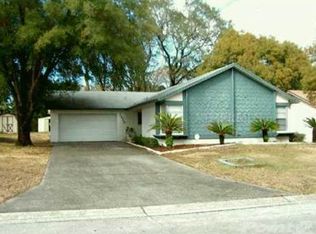 7520 N Sanibel Cir, Temple Terrace, FL 33637