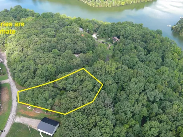 66 Greenbriar Ct, Brandenburg, KY 40108