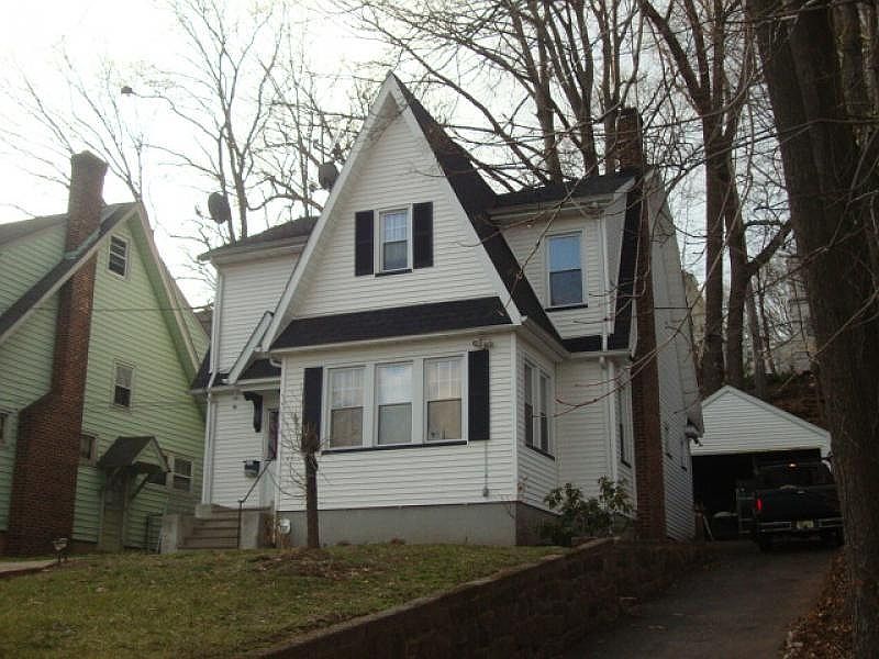 1st image of 63 Rollinson St