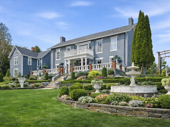 284 N Kennebec Ave, McConnelsville, OH 43756