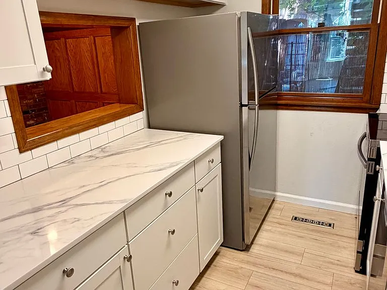 457 Pearl St — Photo 6