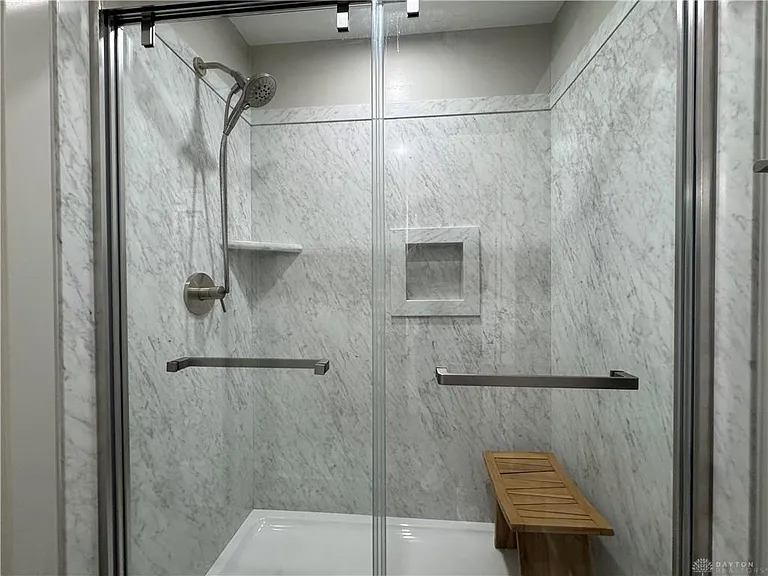 1244 Robbins Run Ct — Photo 10