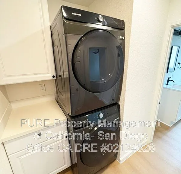 1120 Florence St — Photo 12