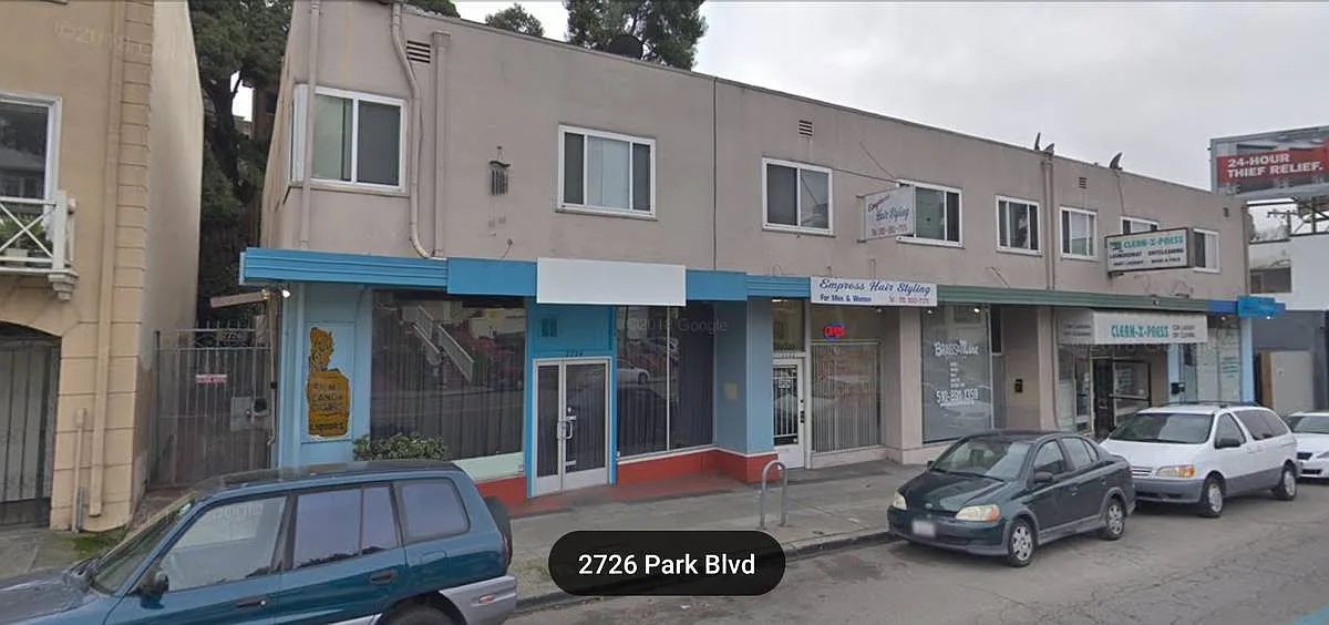 Photo 2 of 24 - 2726 Park Blvd - Oakland, CA Building Photo - 2726 Park Blvd
