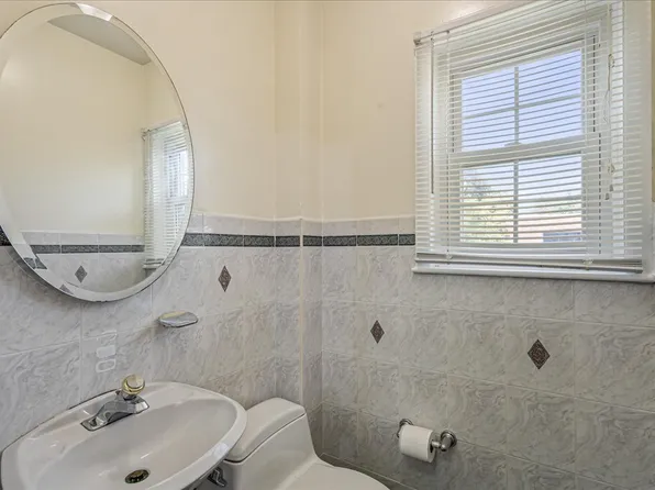 87-02 188th Street image 13 of 28