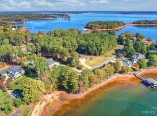 206 Washam Rd, Mooresville, NC 28117