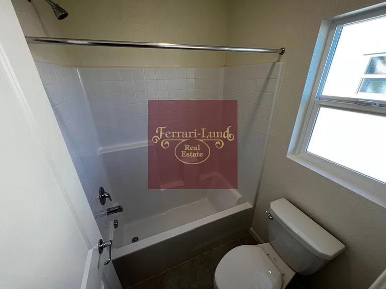 8948 Wolf River Dr — Photo 18