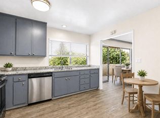 452 Linfield Pl APT G, Goleta, CA 93117