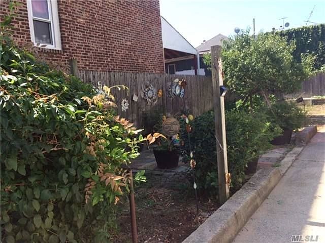 2nd image of 1150 Remsen Ave