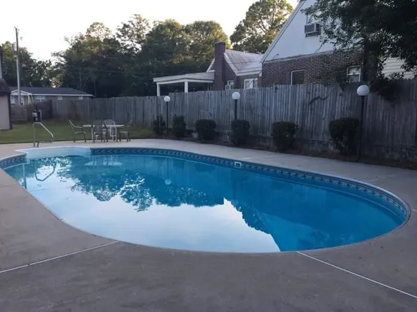 141 Depot Ln, Ozark, AL 36360