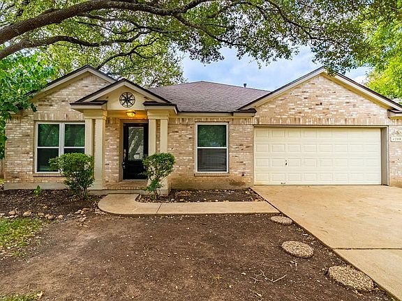 3rd image of 1208 Cedar Oaks Dr