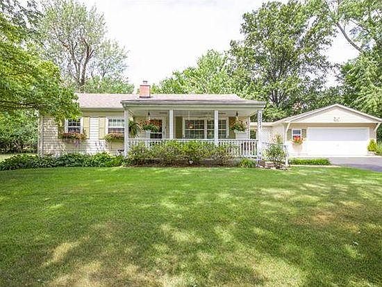 1st image of 121 Hillsdale Dr