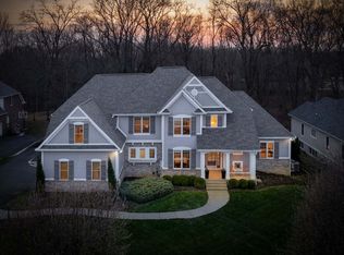 10653 Geist Ridge Ct, Fishers, IN 46040