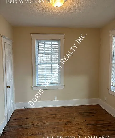 1005 W Victory Dr — Photo 9