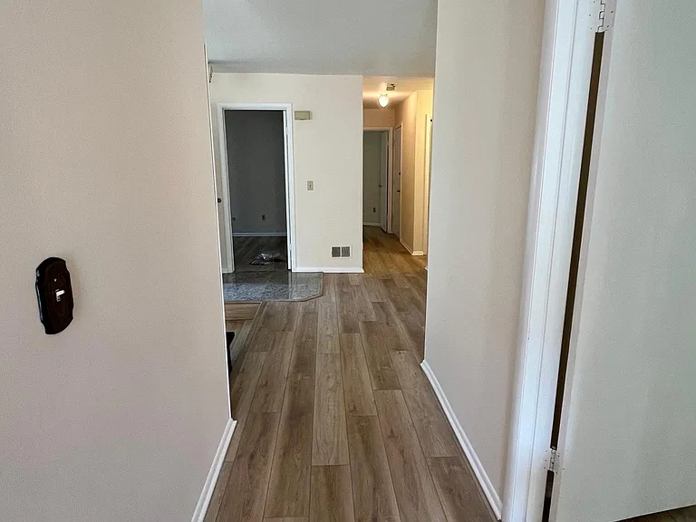 60 Sagamore Ave S — Photo 21