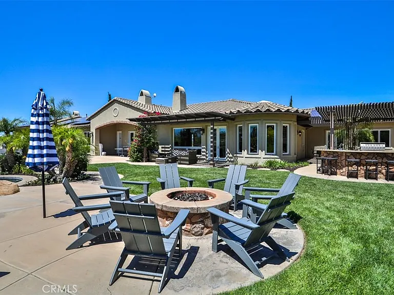 39520 Colleen Way — Photo 32