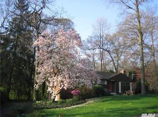 22 Overhill Rd, Melville, NY 11747