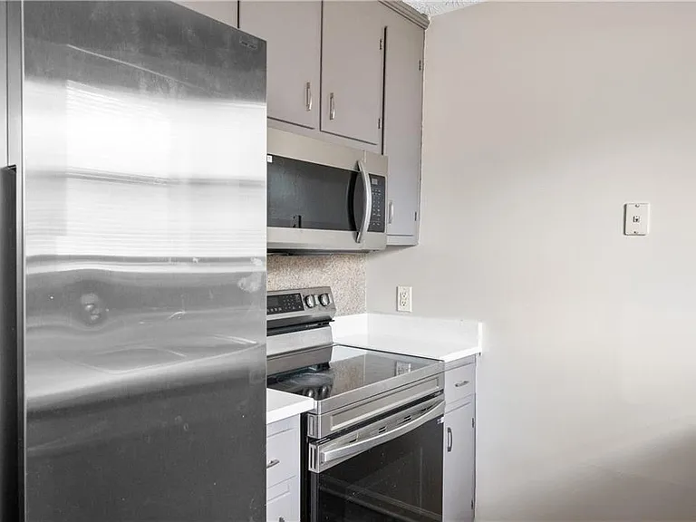 1007 New Lacy St #8 — Photo 8