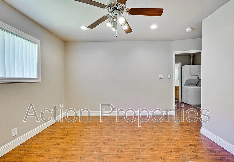 4545 Moorpark Ave #2 — Photo 14