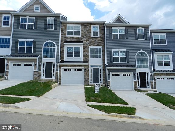 4th image of 85 Andrews Pl