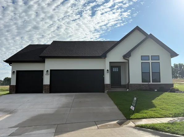 1507 E Riverton Road, Nixa, MO 65714