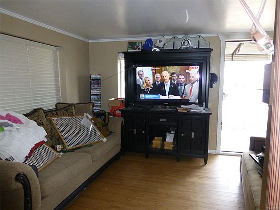 3rd image of 3970 W Mississippi Ave