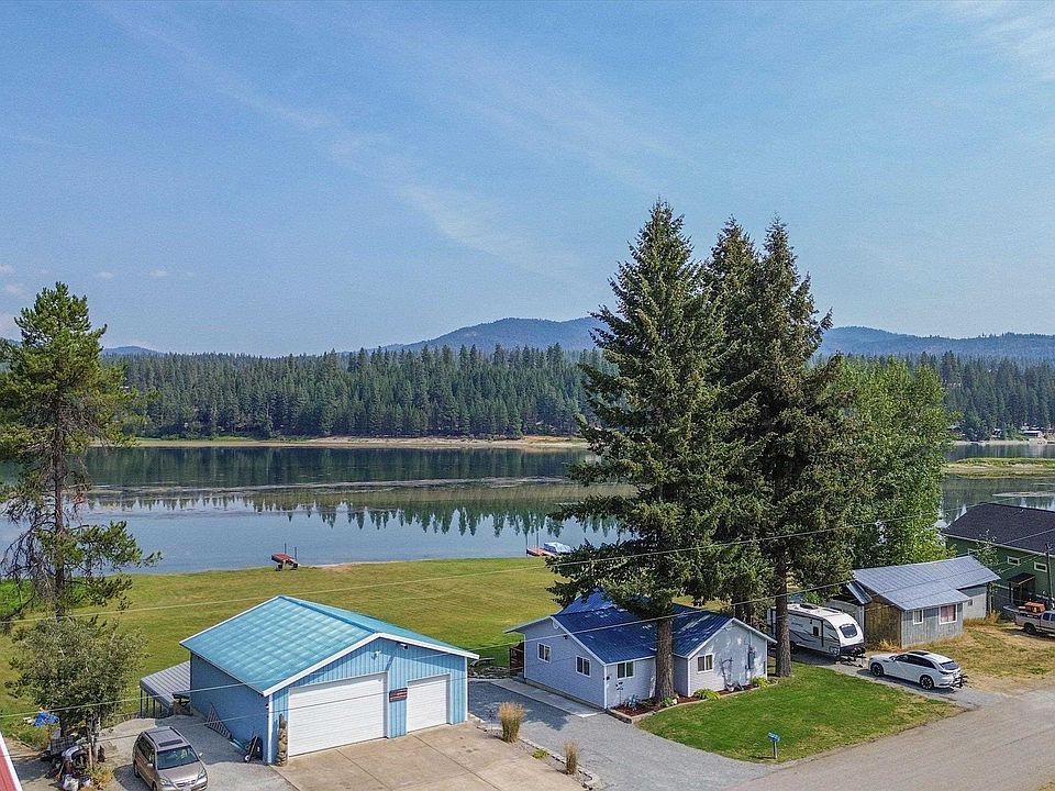 1st image of 692 Yergens Rd