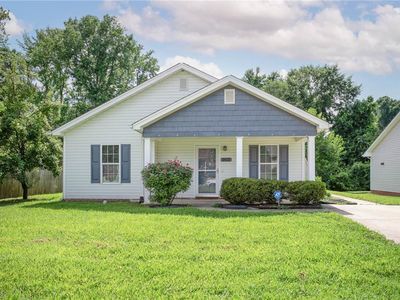 902 Pine St, Greensboro, NC, 27401