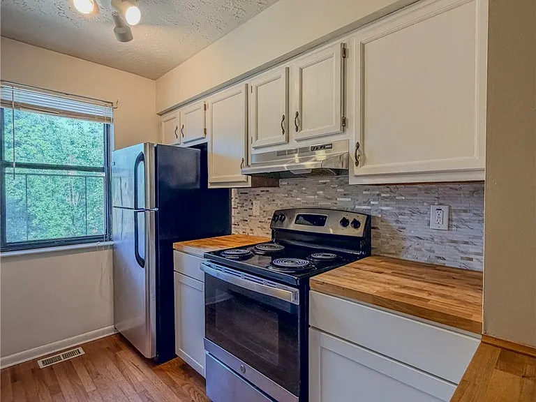 134 Forest Dr — Photo 8