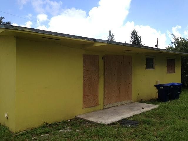 2nd image of 2942 NW 45th St