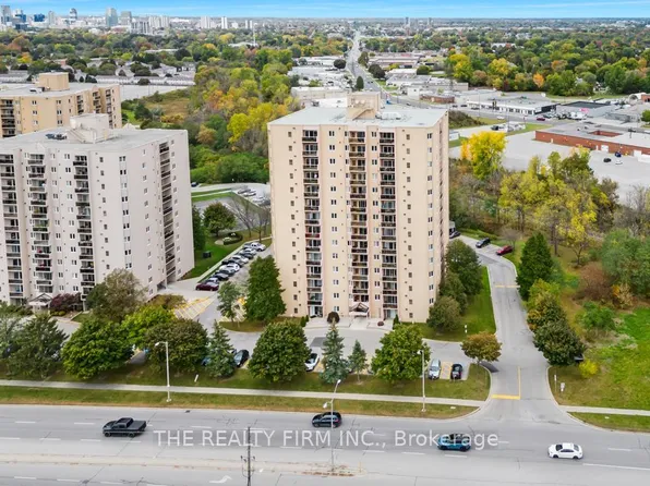 858 Commissioners Rd E #1206, London, ON N6C 5Y5