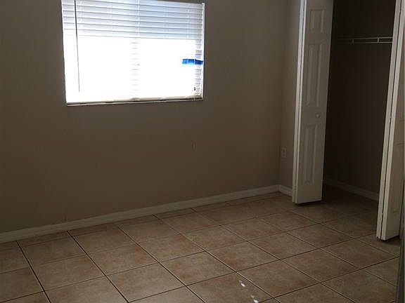 4th image of 616 SE 8th St