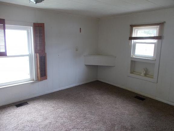 5th image of 505 W South Second
