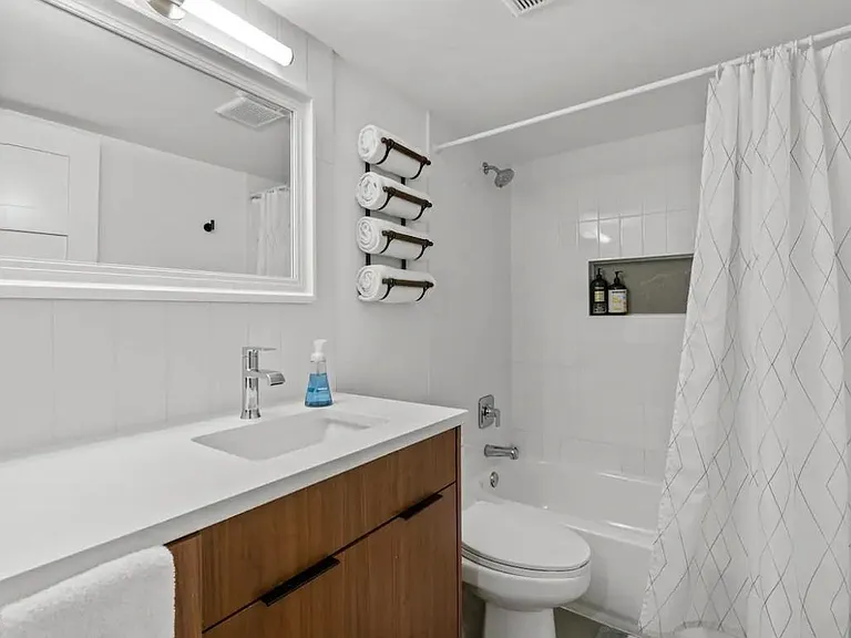 2104 Lamplight Village Cir #B — Photo 15