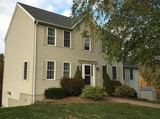 17 Cliffe Rd, Northbridge, MA 01534