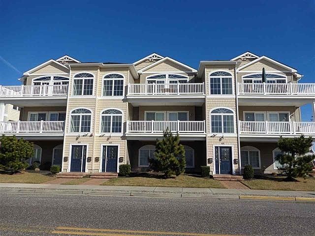 1st image of 403 W Leaming Ave #200-4032