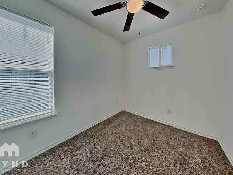 3034 W Salinas St #102 — Photo 6