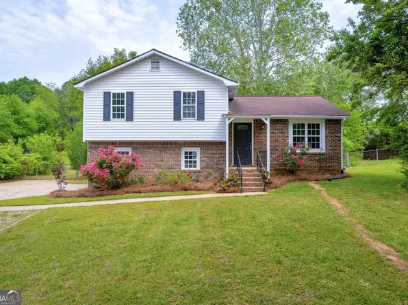 15 Citation Ct, Ellenwood, GA 30294